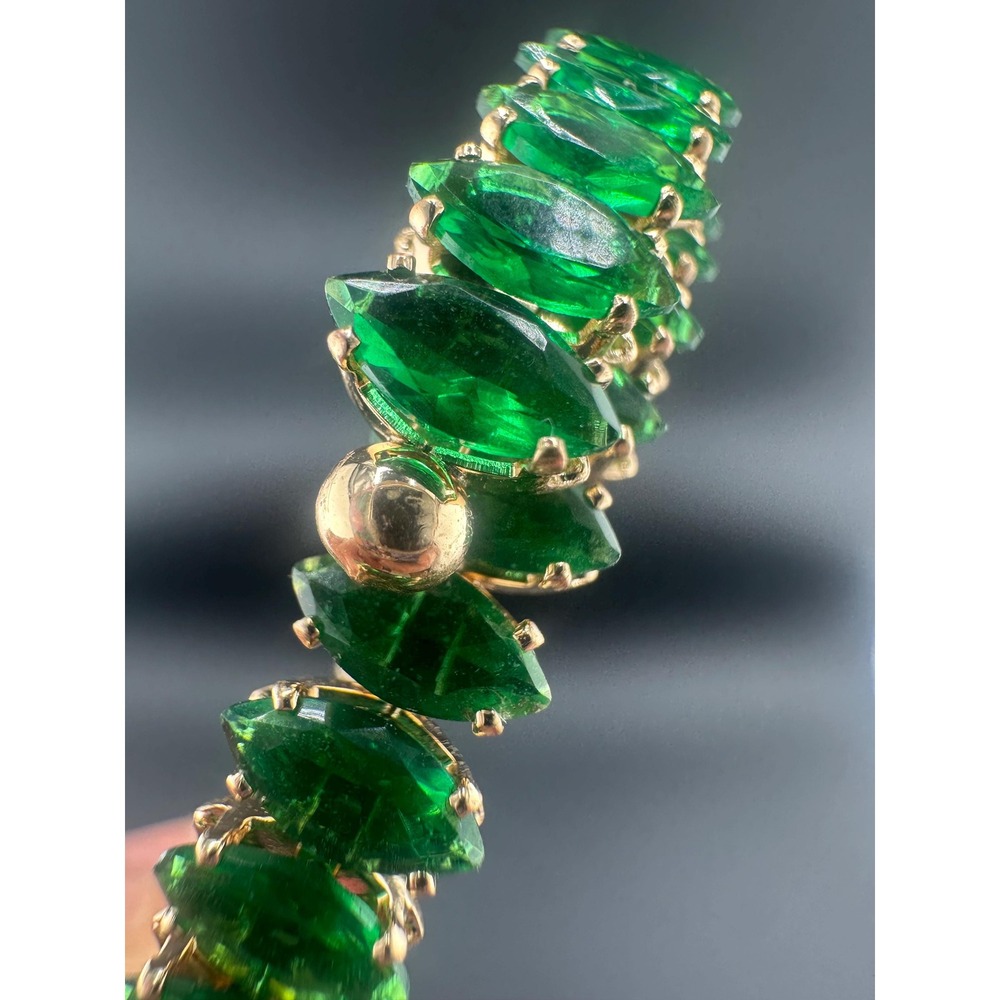 Vintage Emerald Green Glass Navette Rhinestone Flexible Bracelet Mid Century - Picture 10 of 11